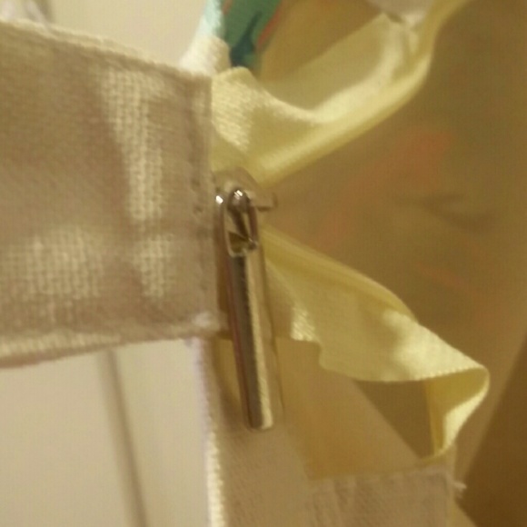 Zipper top beach canvas bag with free bamboo slipper - Picture 4 of 8